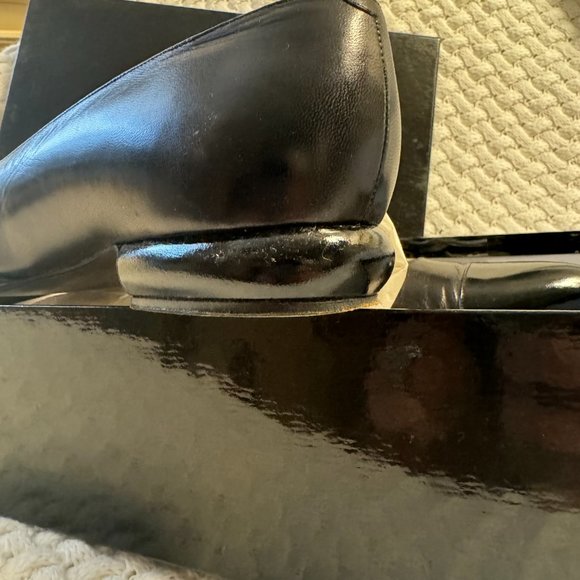 Vintage Chanel Chevreau Noir/Vernis Noir Almond Toe Flats - Picture 3 of 9